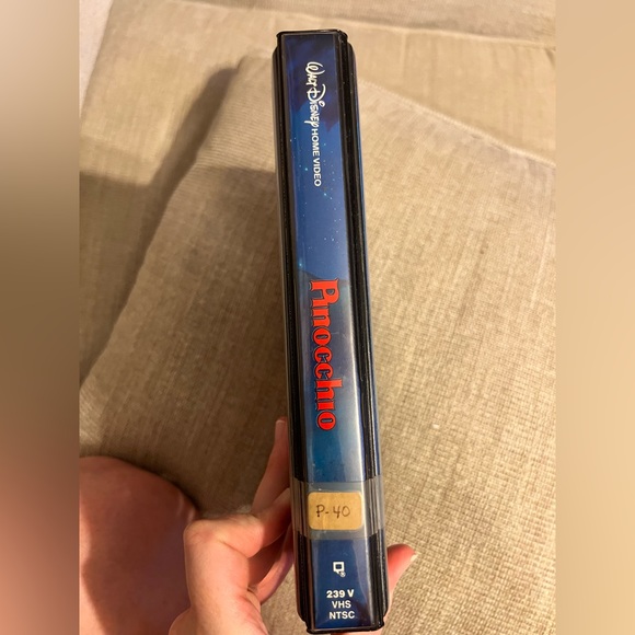 Walt Disney’s Pinocchio VHS Tape - Picture 5 of 5